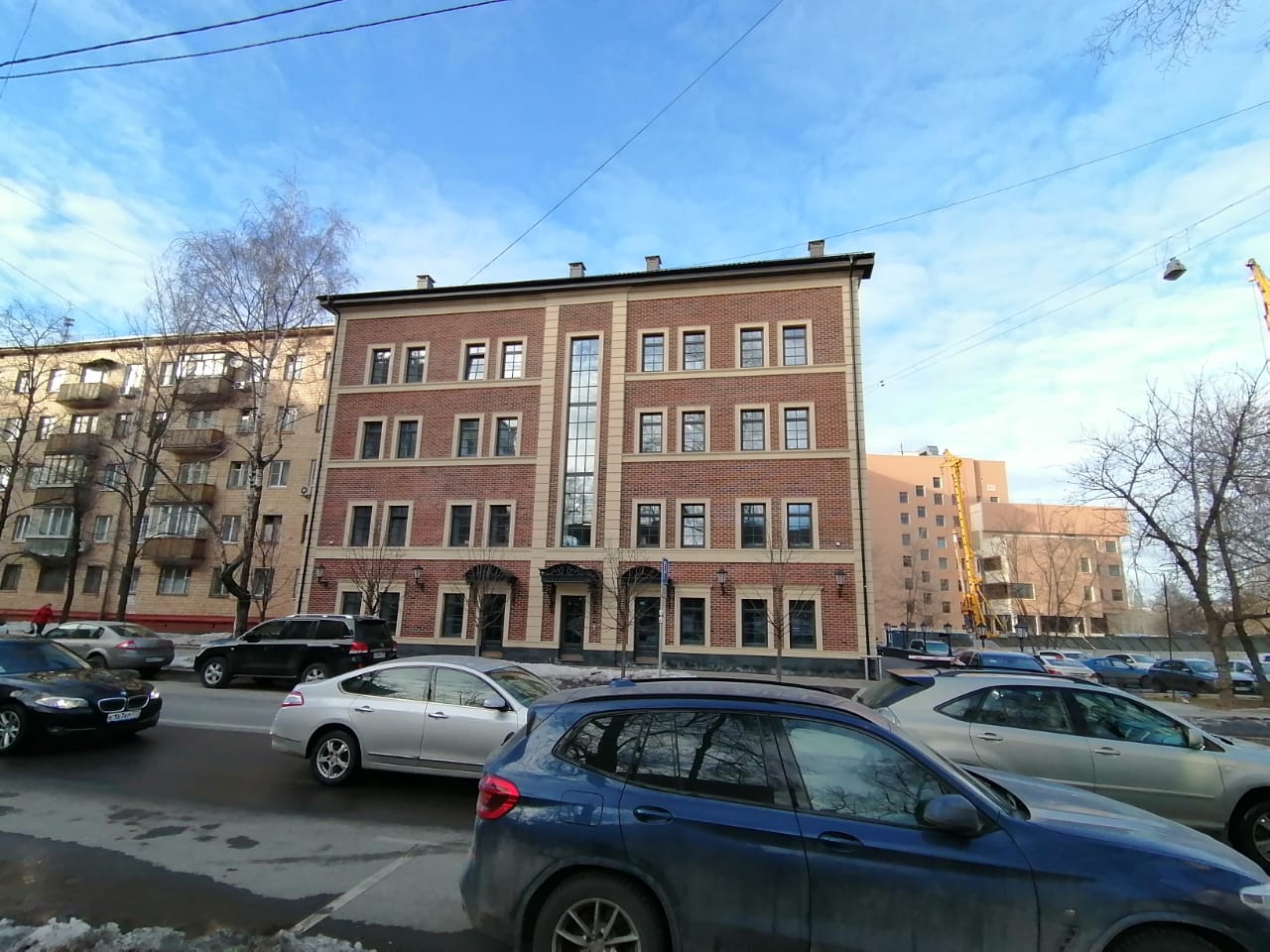 фасад дома, здание по адресу г Москва, ул Заморёнова, д 12 стр 1